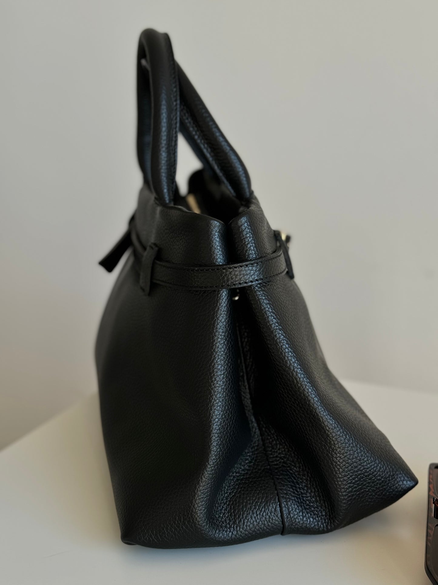 borsa con manico e tracolla