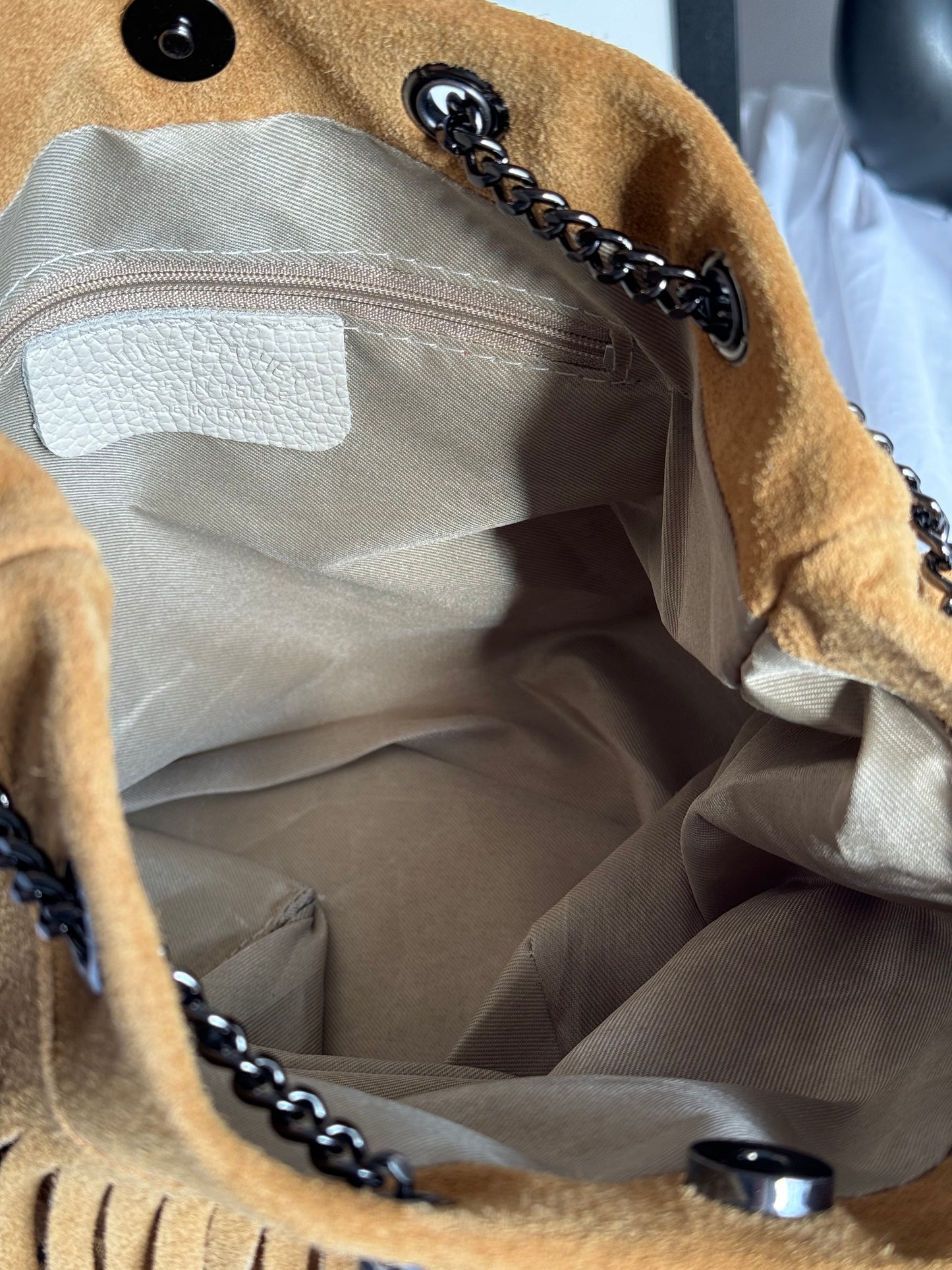 borsa a secchiello in pelle scamosciata