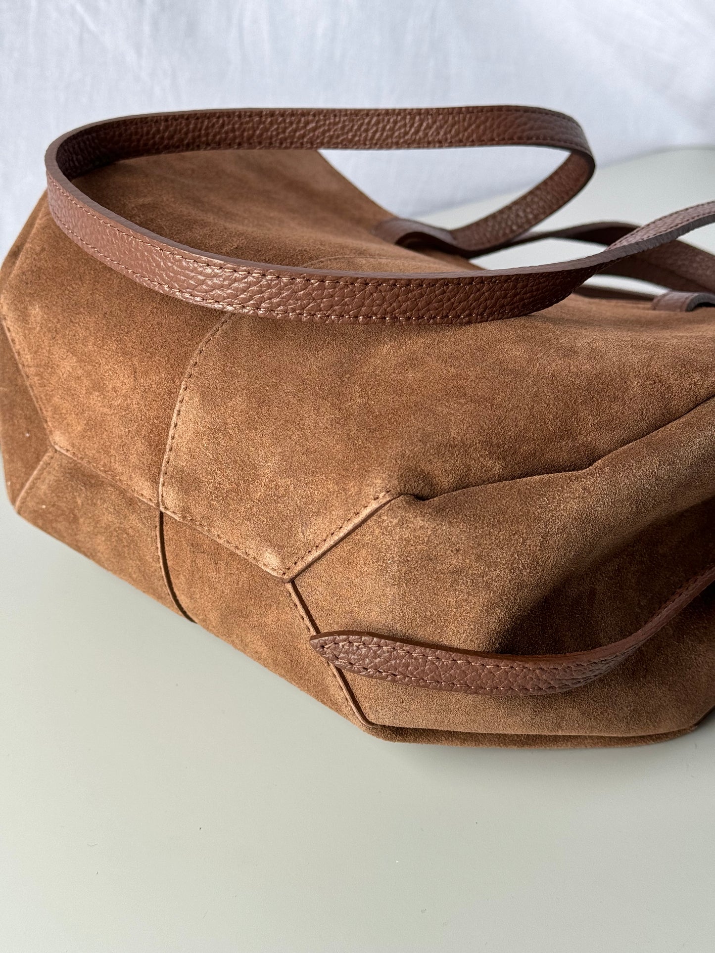 borsa con doppi manici e bottoni