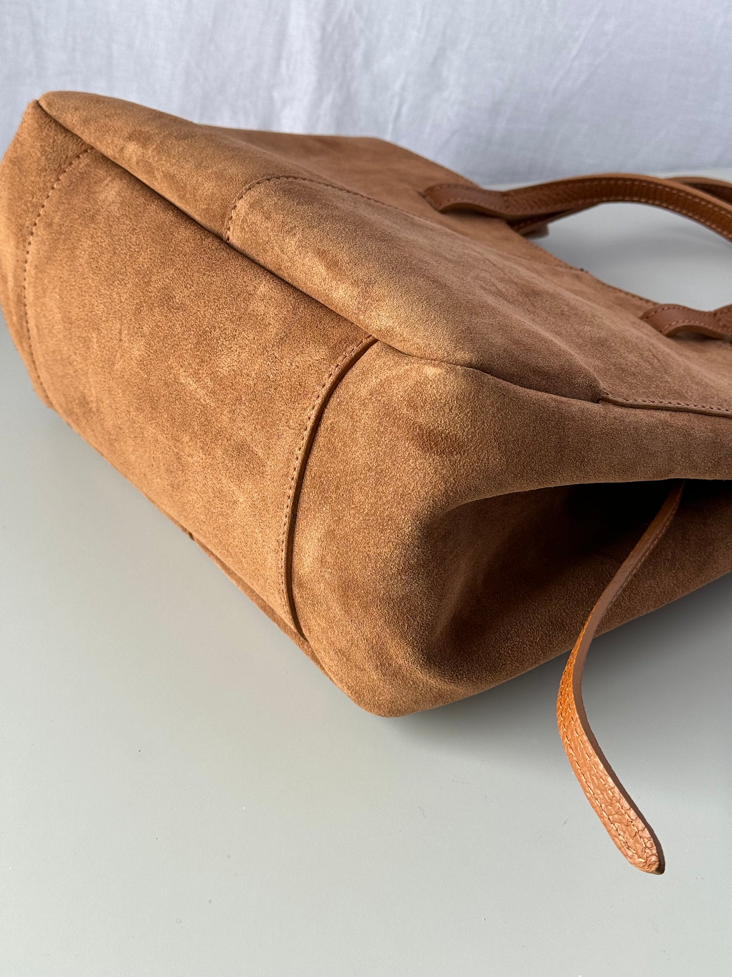 borsa con doppi manici magnetici