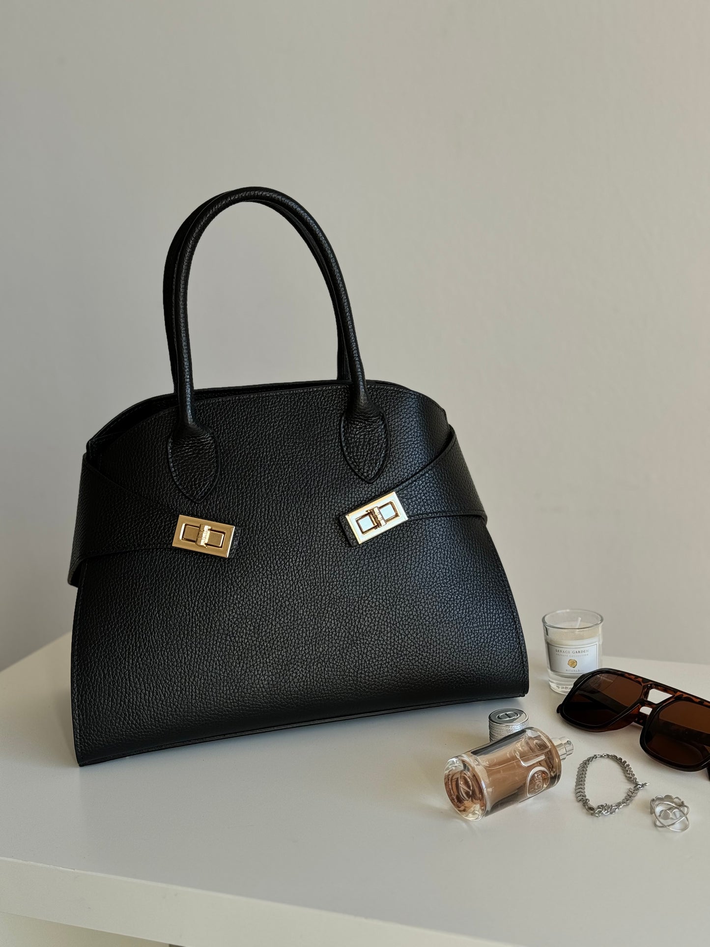 borsa con manico e tracolla