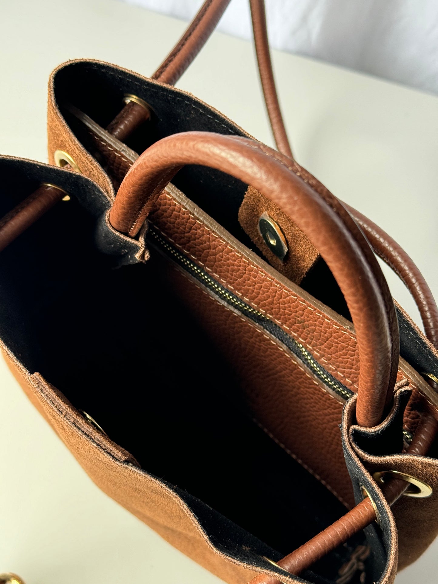 borsa in pelle scamosciata