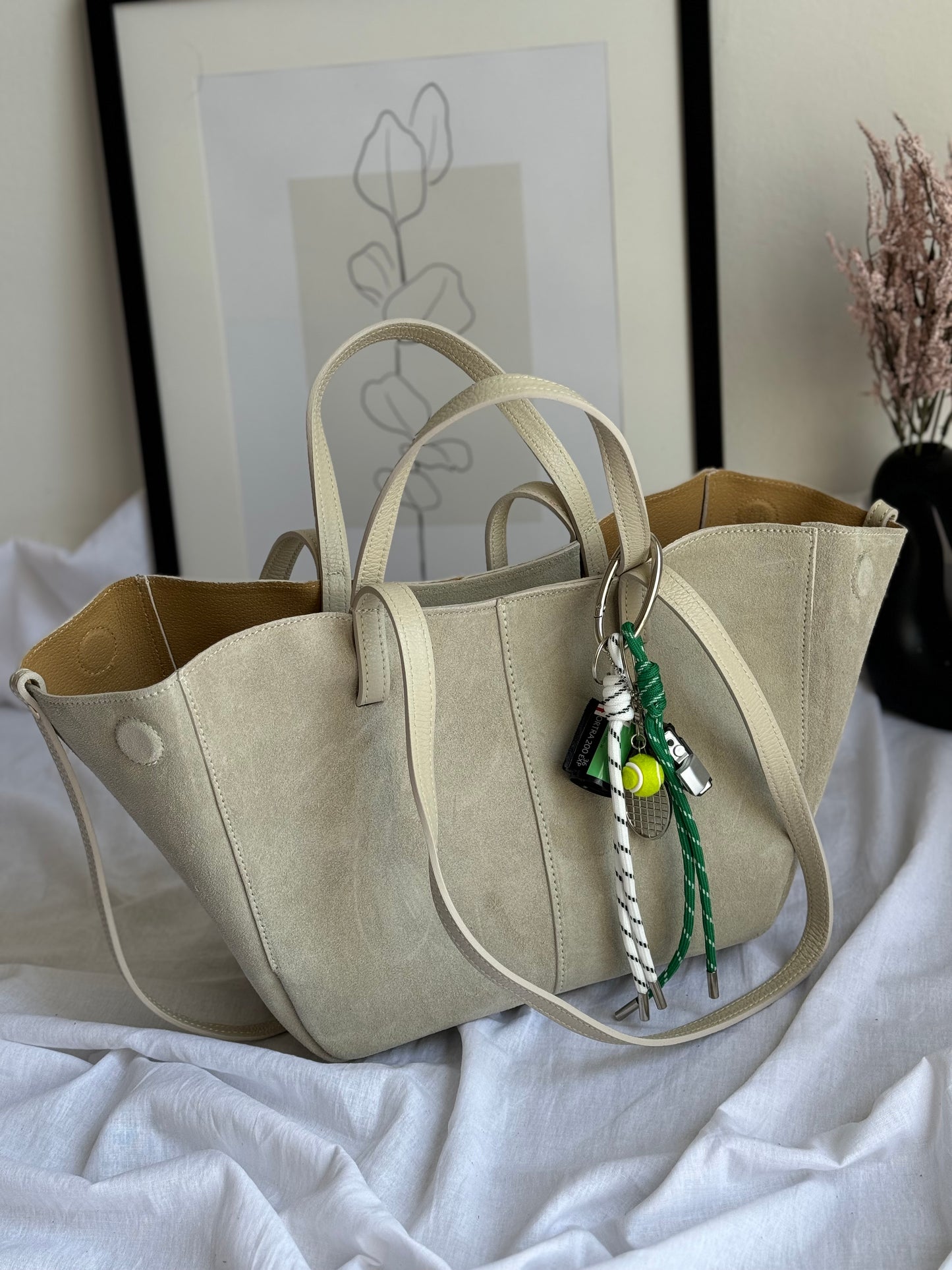 borsa con doppi manici magnetici