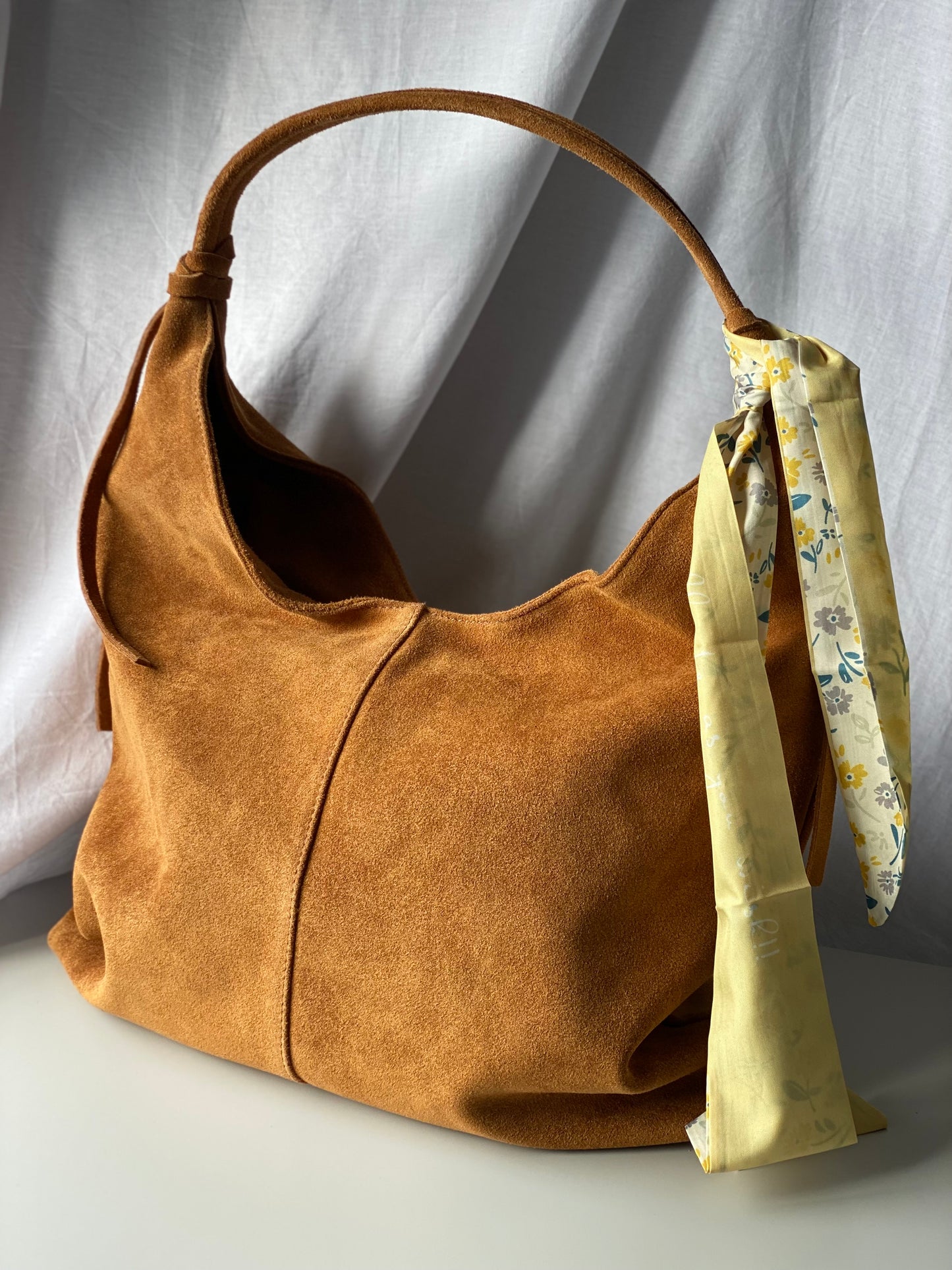 Borsa hobo in pelle scamosciata
