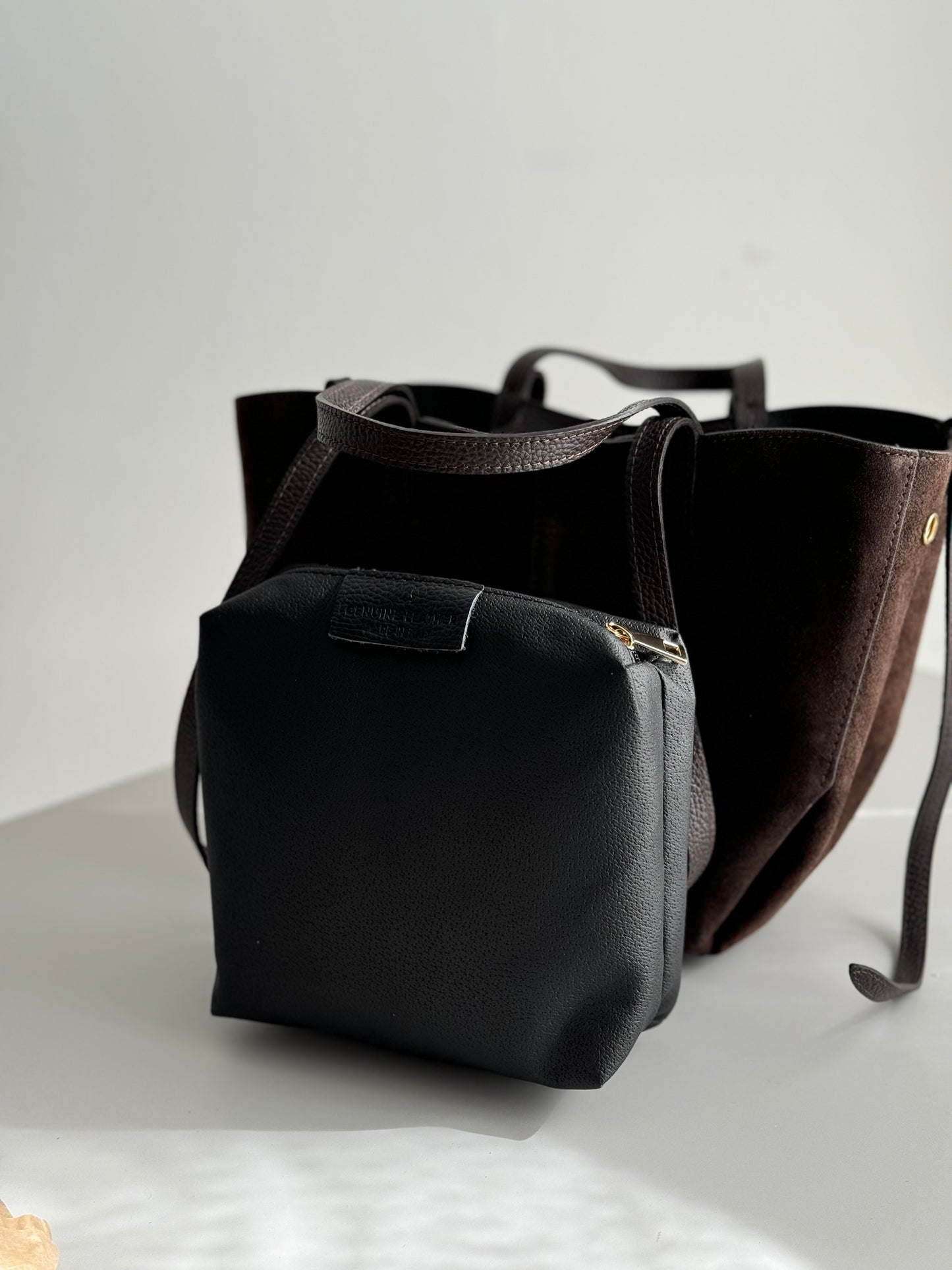borsa con doppi manici e bottoni