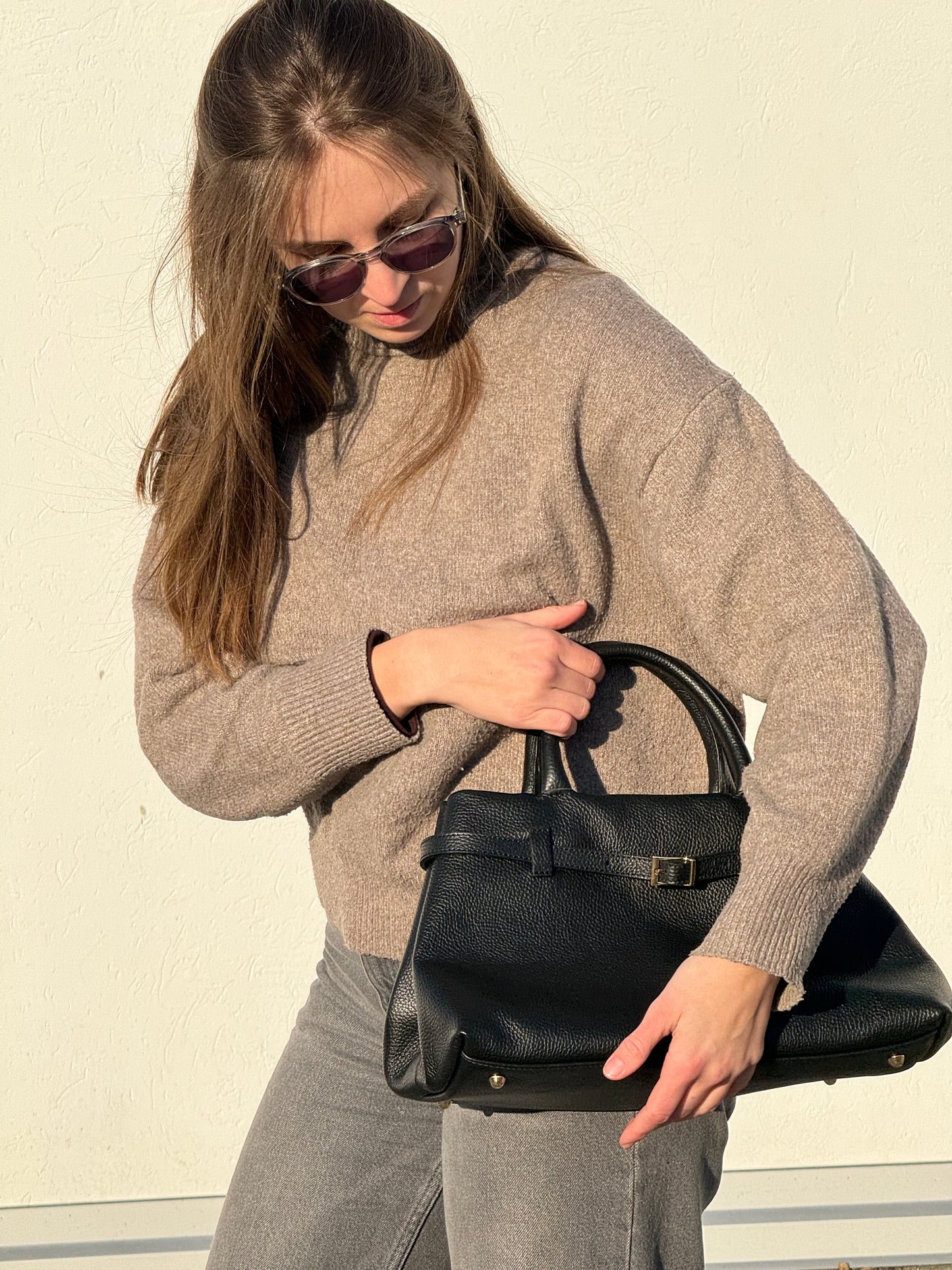 borsa con manico e tracolla