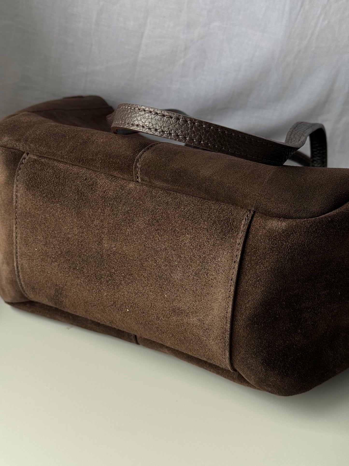 borsa con doppi manici magnetici