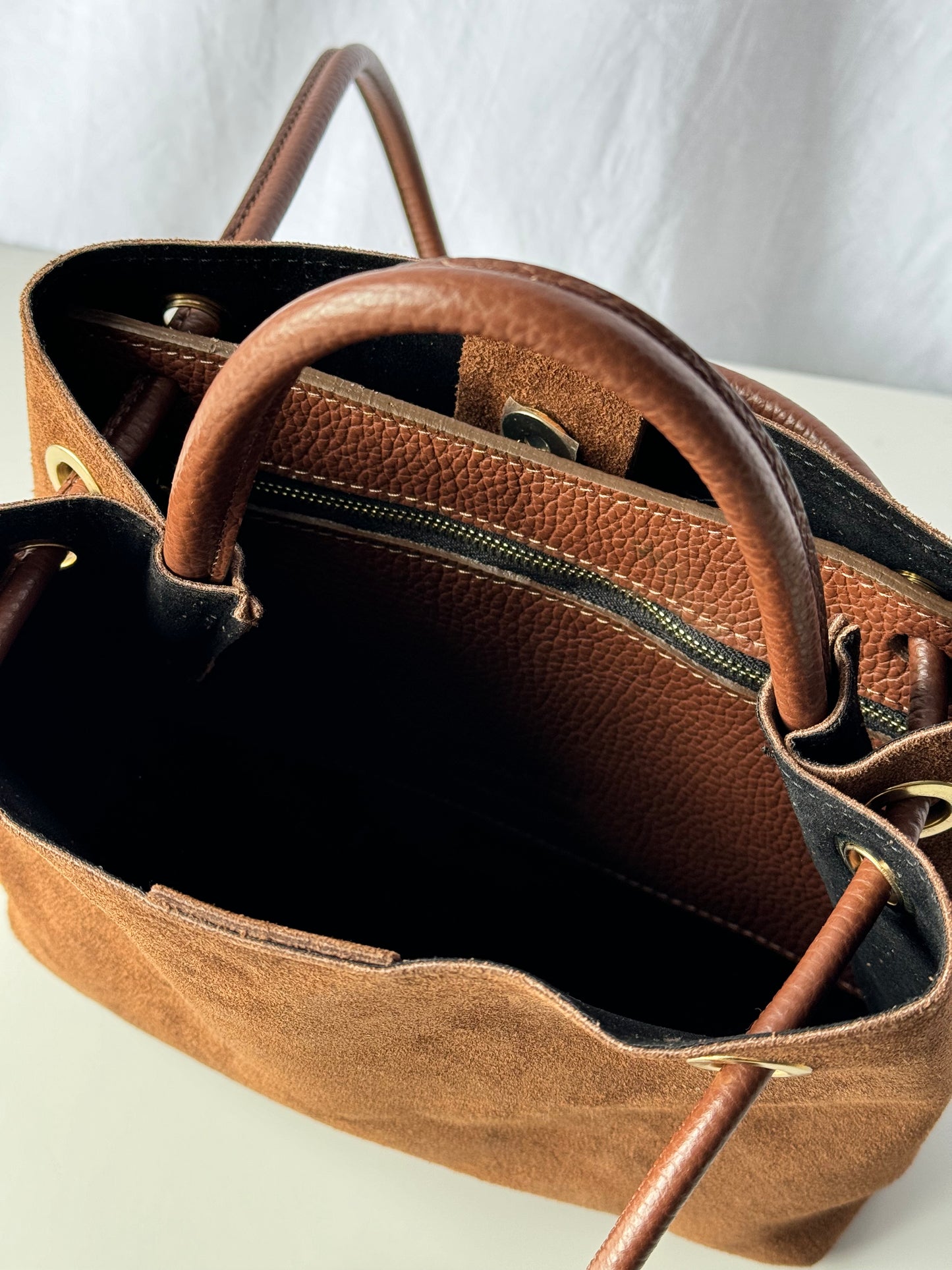 borsa in pelle scamosciata