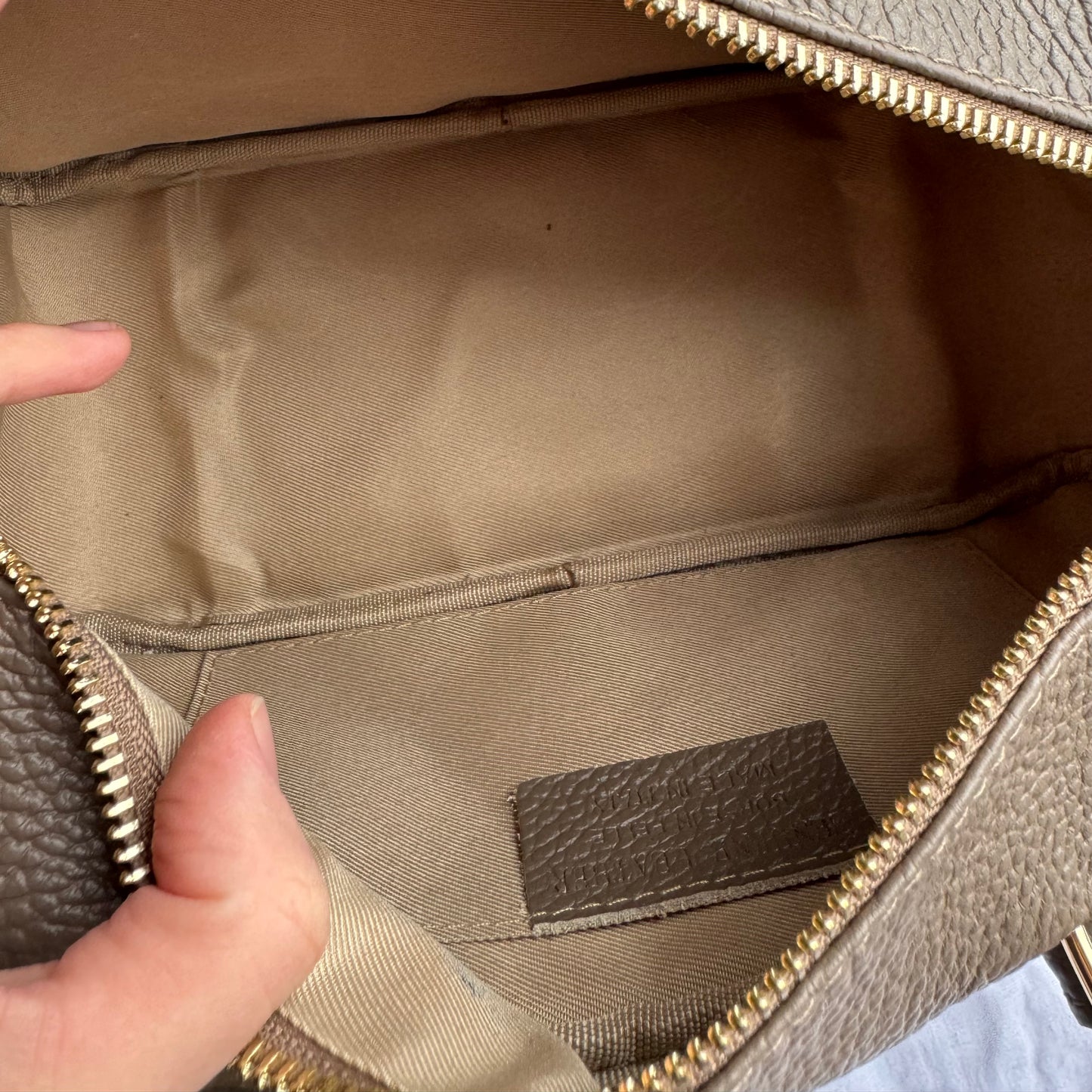 borsa baguette in pelle con tracolla