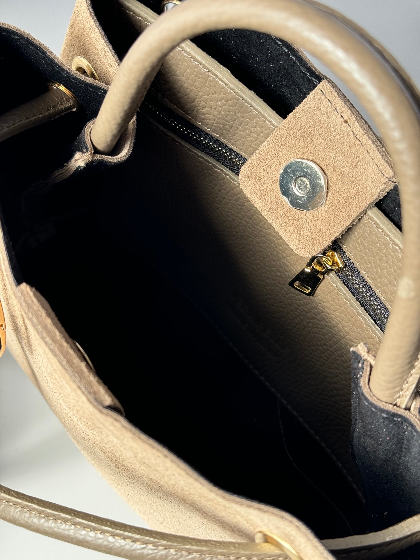 borsa in pelle scamosciata