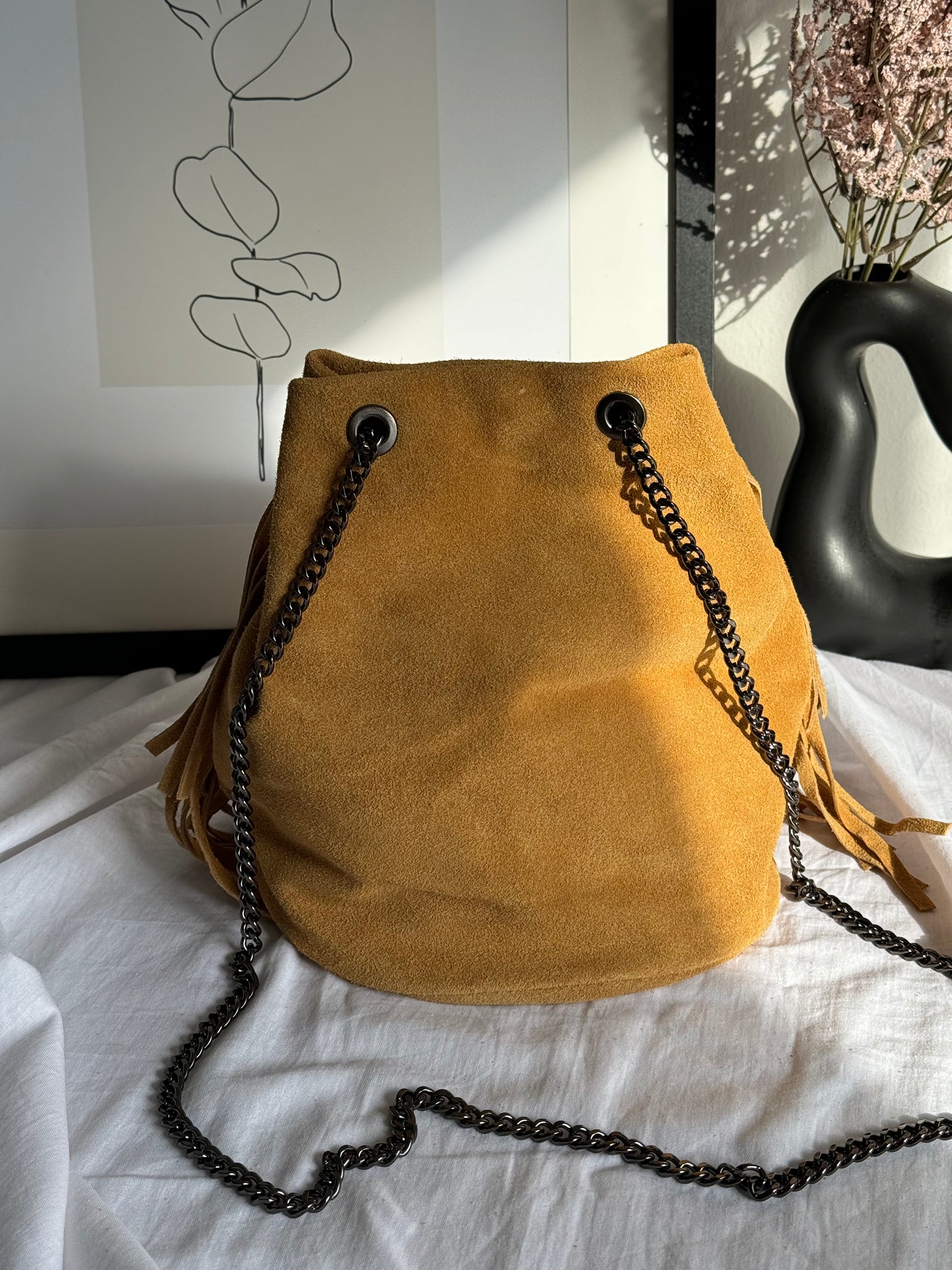 borsa a secchiello in pelle scamosciata