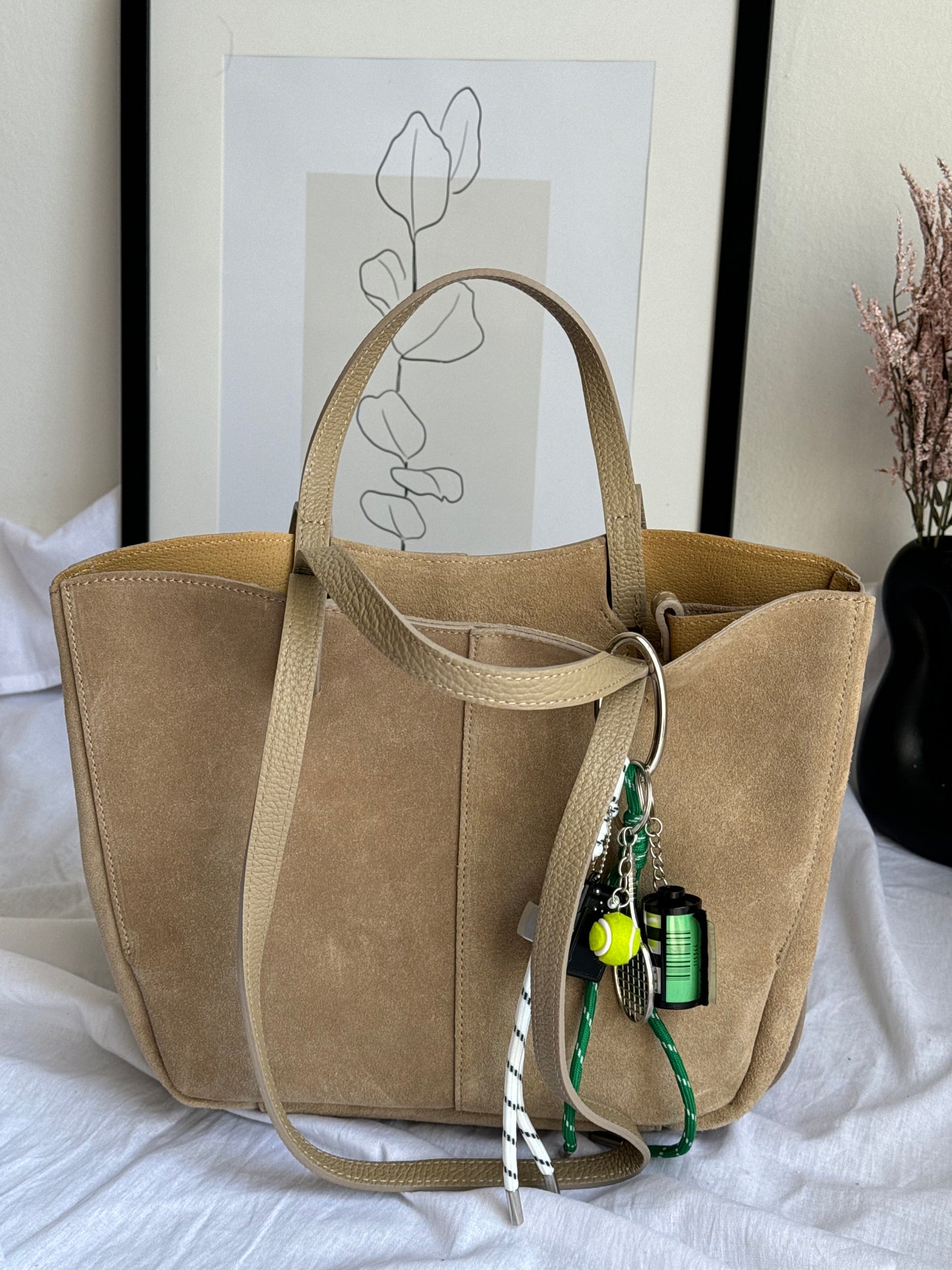borsa con doppi manici magnetici