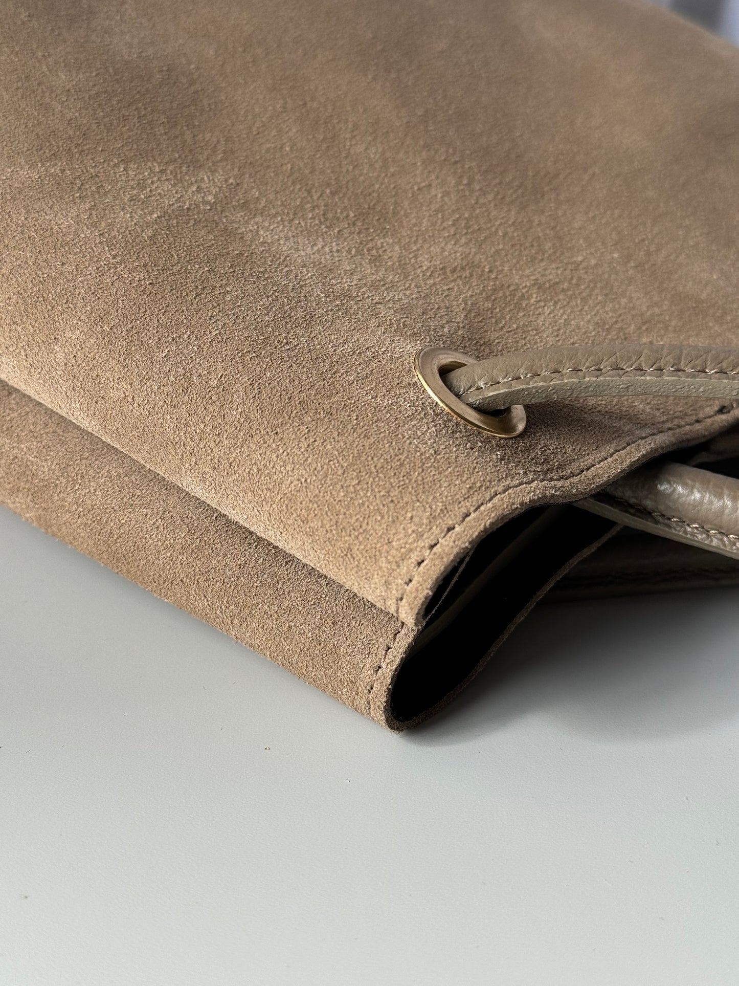 borsa in pelle scamosciata