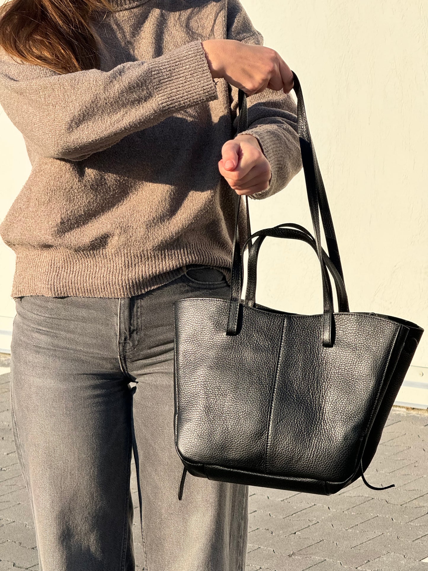 Borsa con doppio manico in pelle