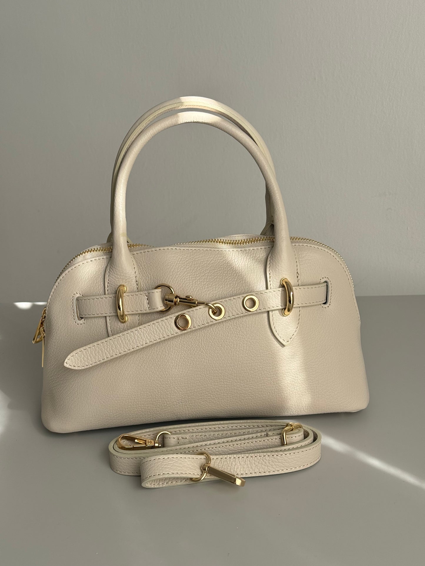 borsa a mano con tracolla