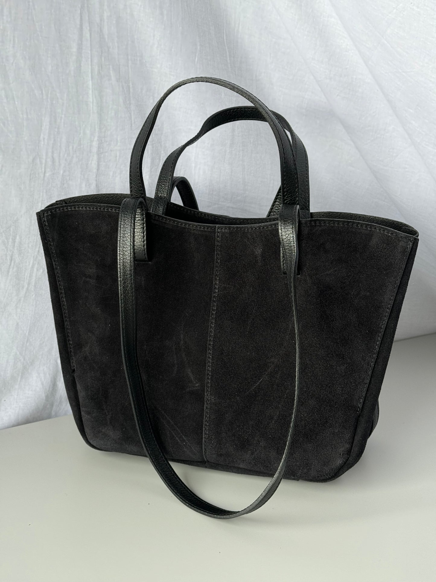 borsa con doppi manici magnetici