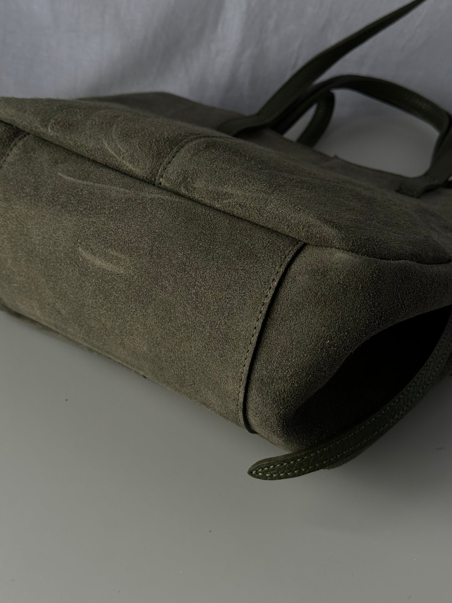 borsa con doppi manici magnetici
