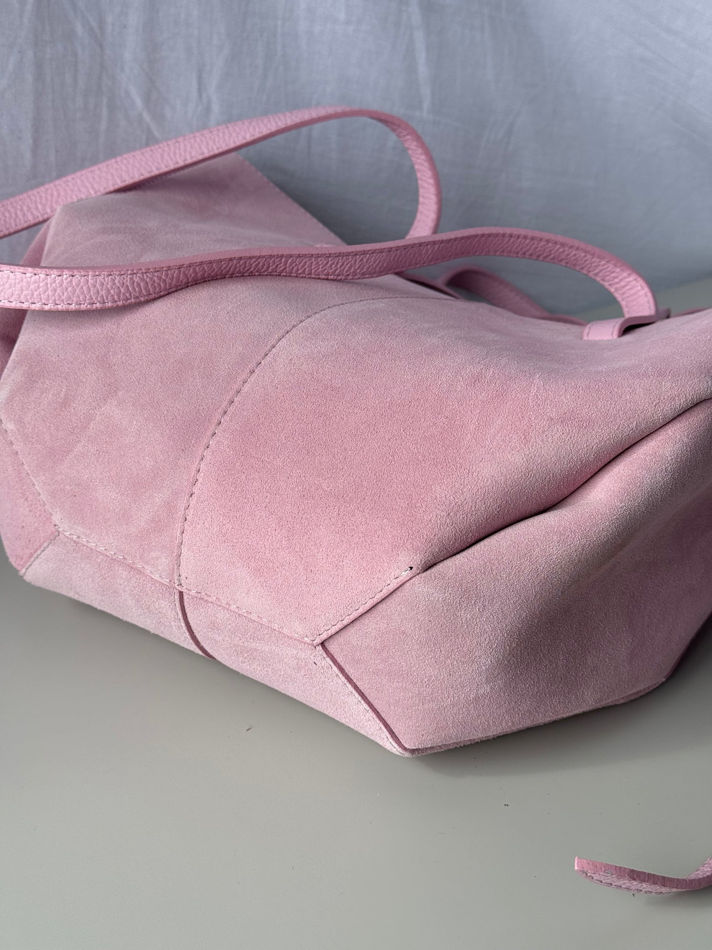 borsa con doppi manici e bottoni