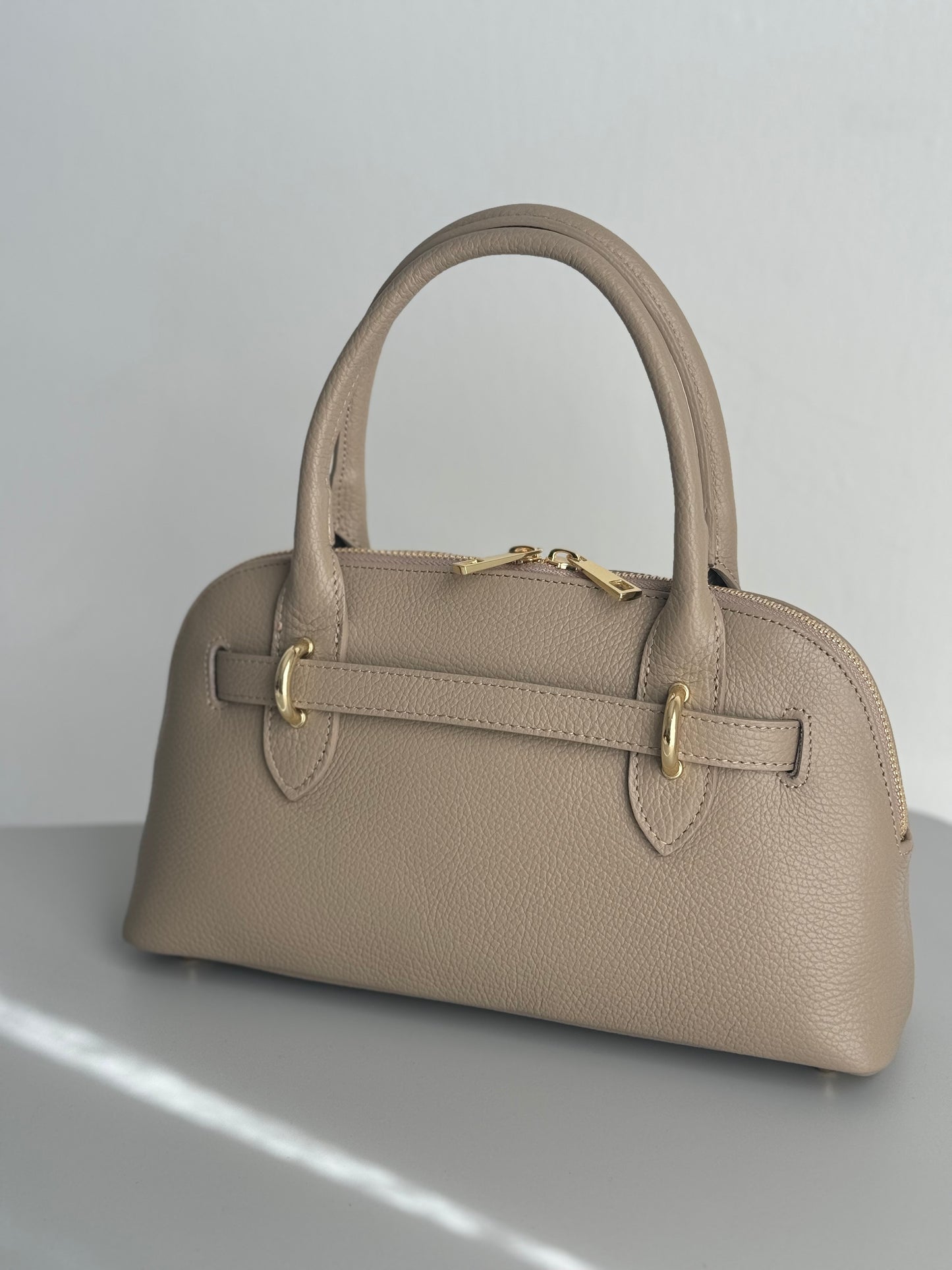 borsa a mano con tracolla