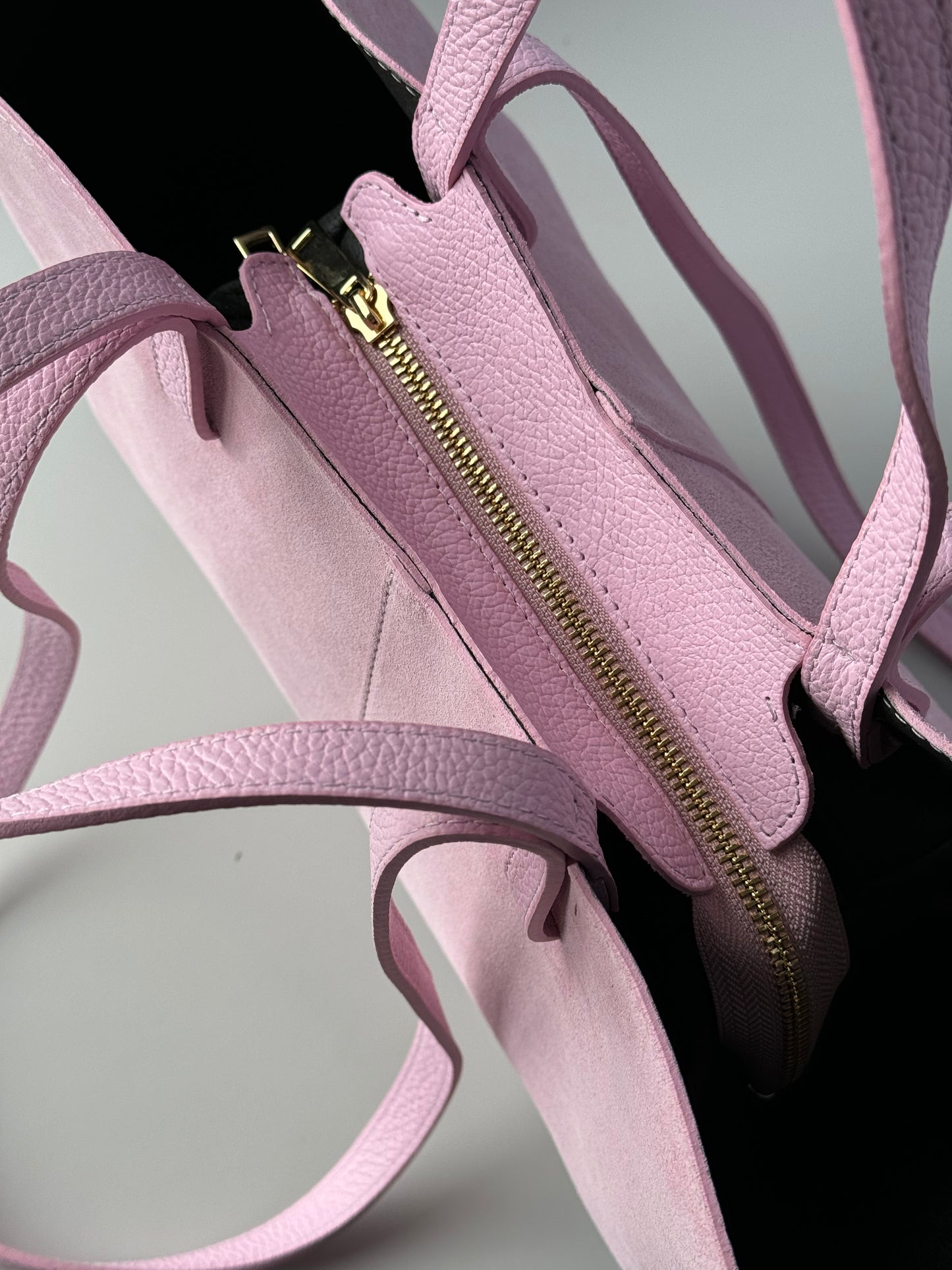 borsa con doppi manici e bottoni
