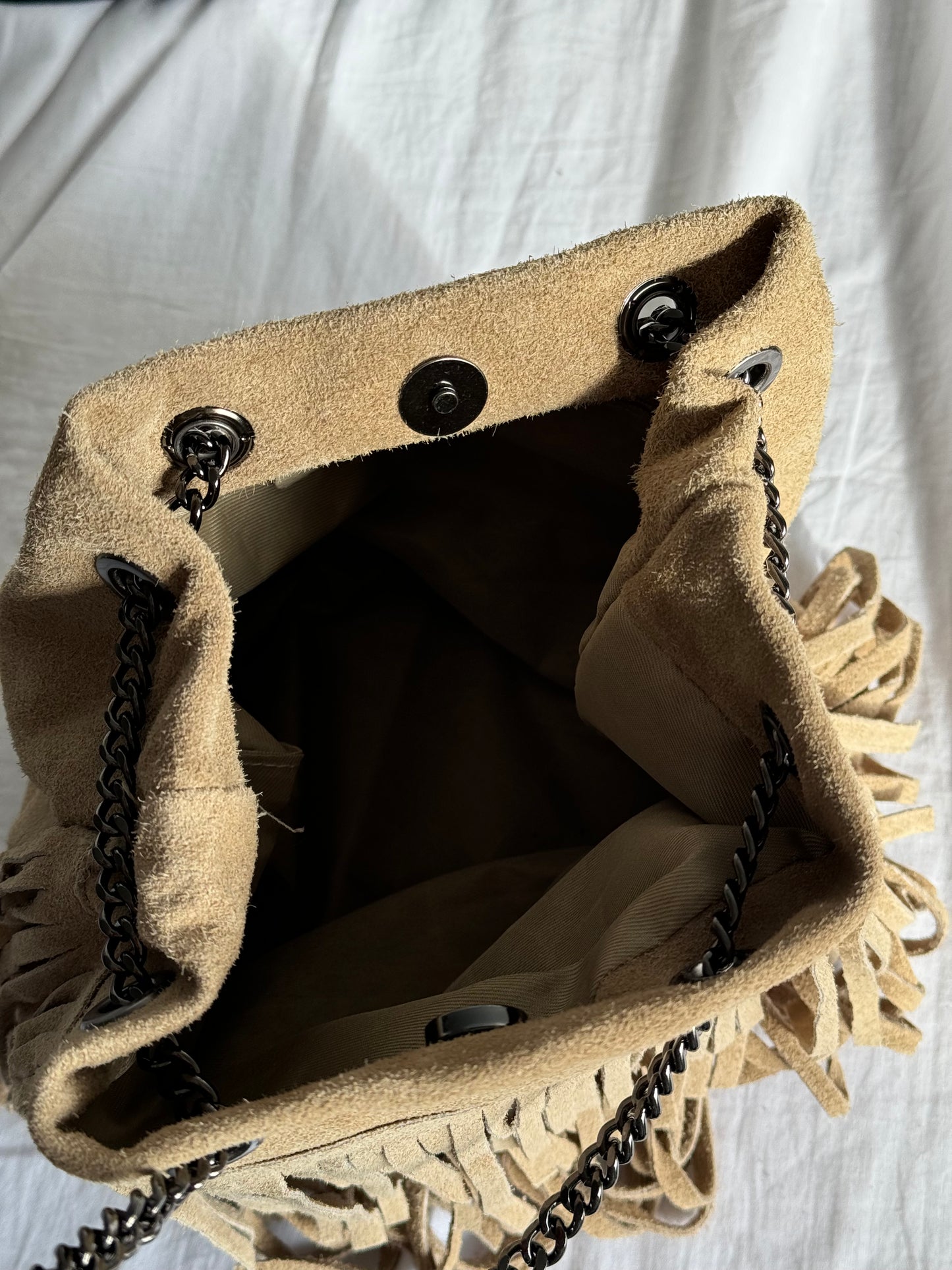 borsa a secchiello in pelle scamosciata