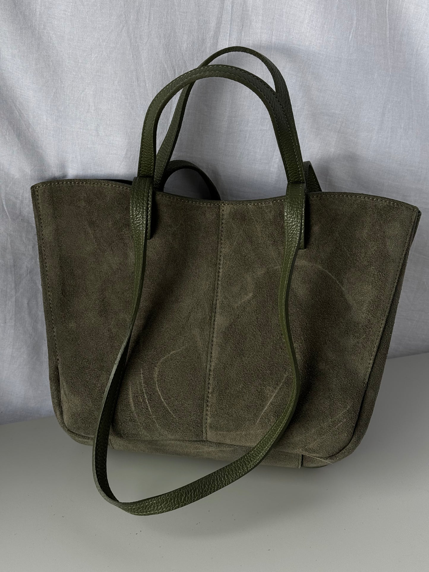 borsa con doppi manici magnetici