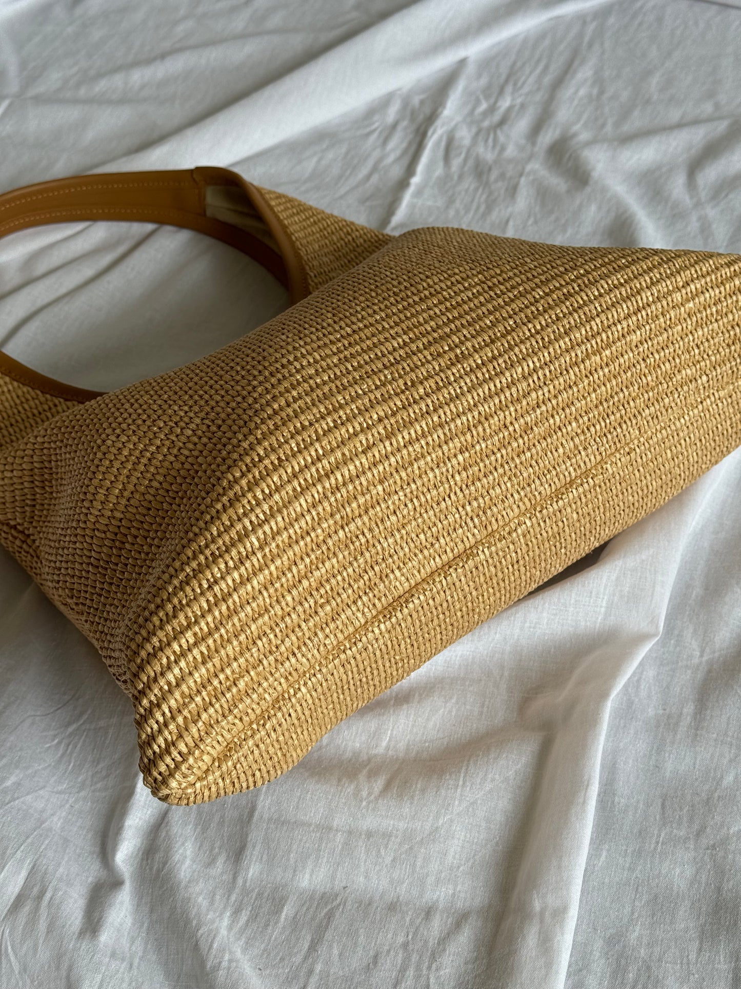Borsa hobo in rafia