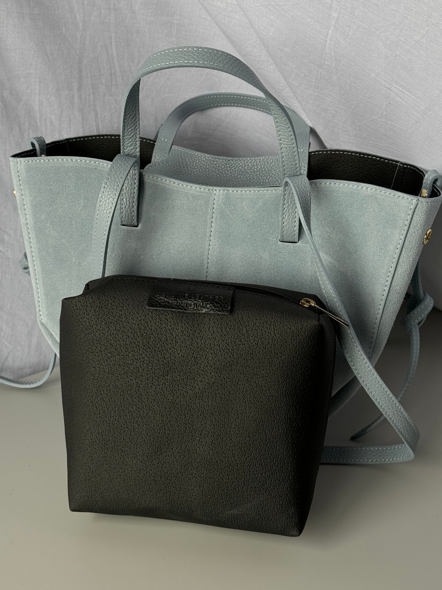 borsa con doppi manici e bottoni