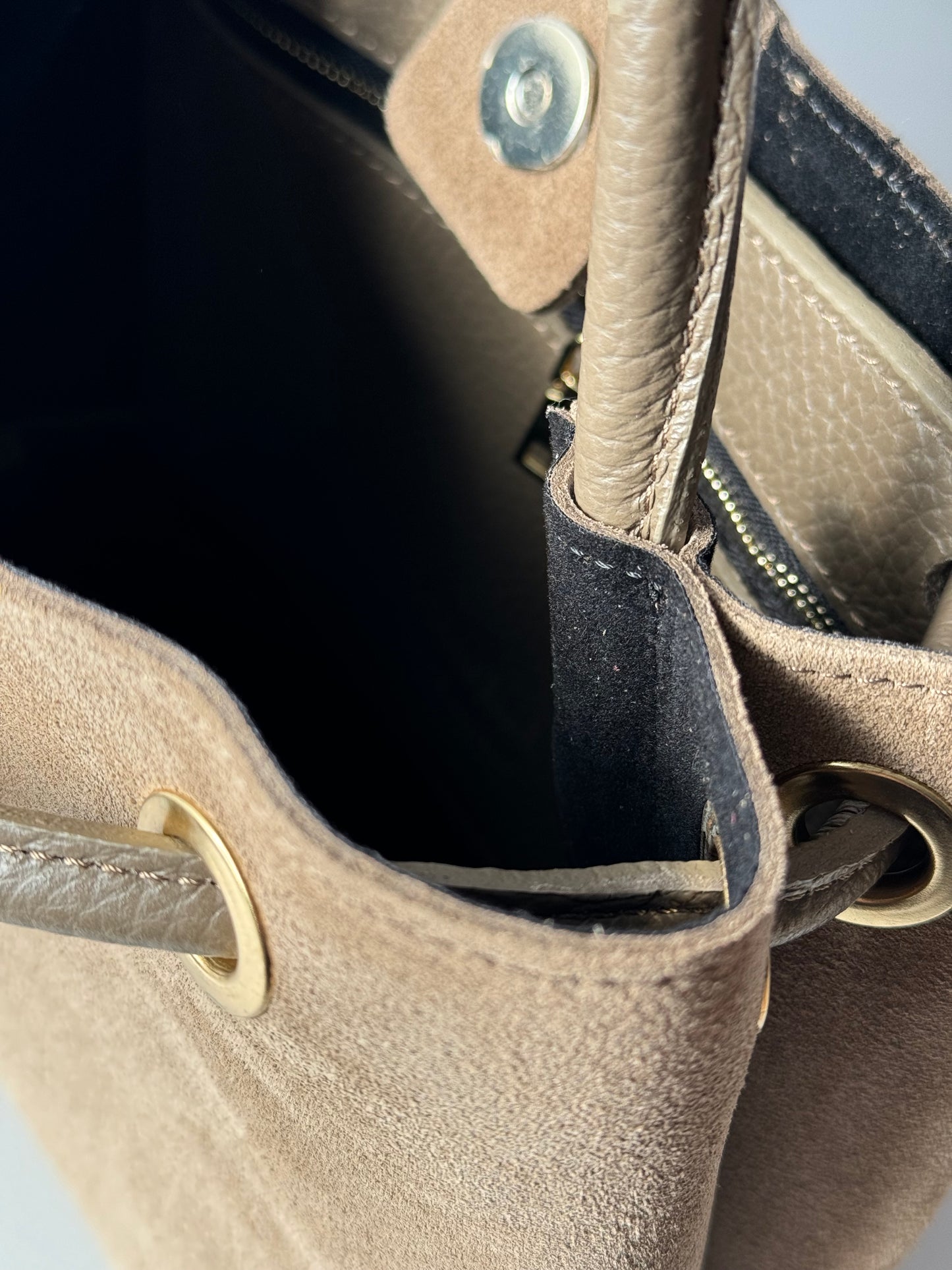 borsa in pelle scamosciata