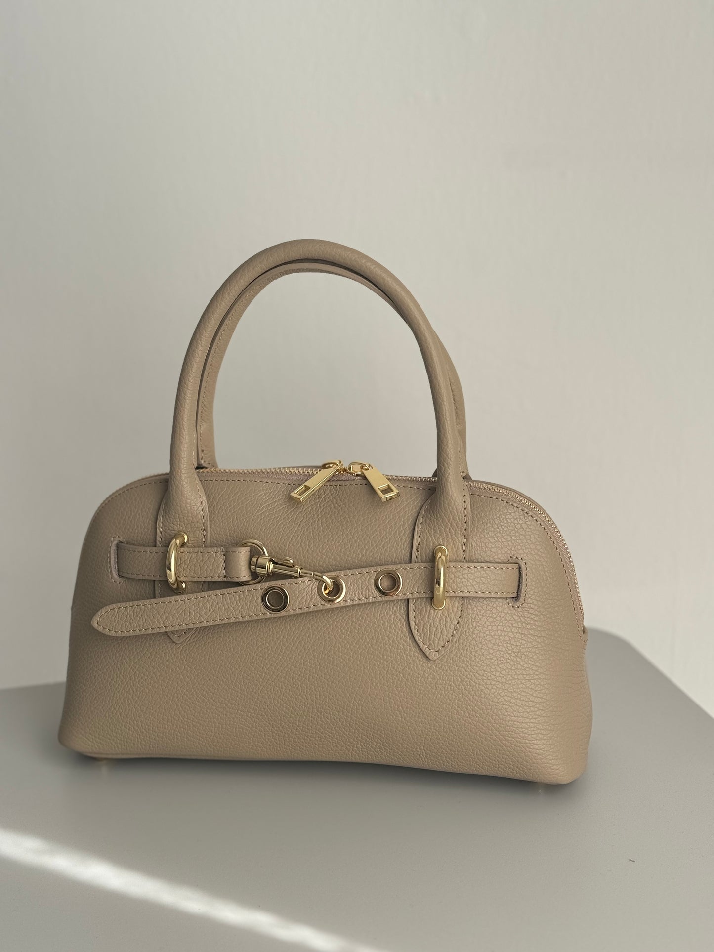borsa a mano con tracolla