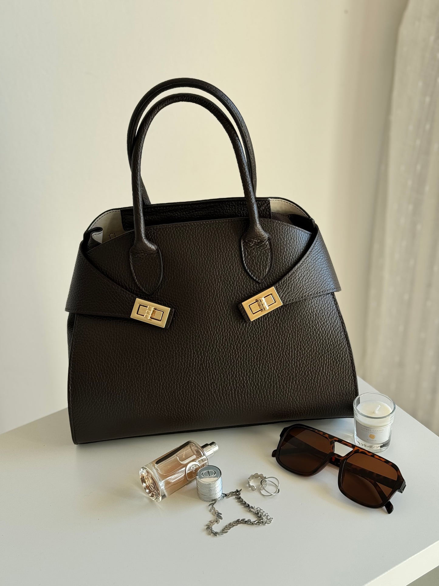 borsa con manico e tracolla