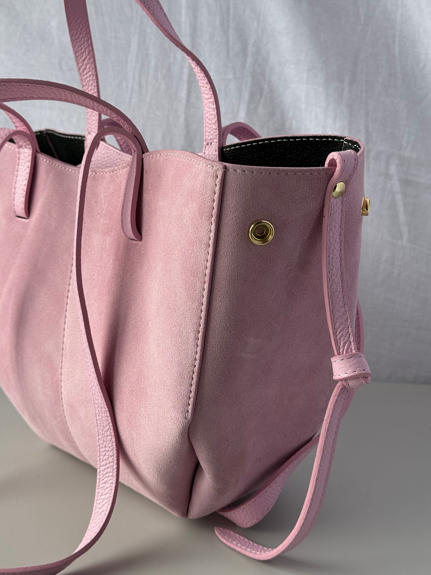 borsa con doppi manici e bottoni