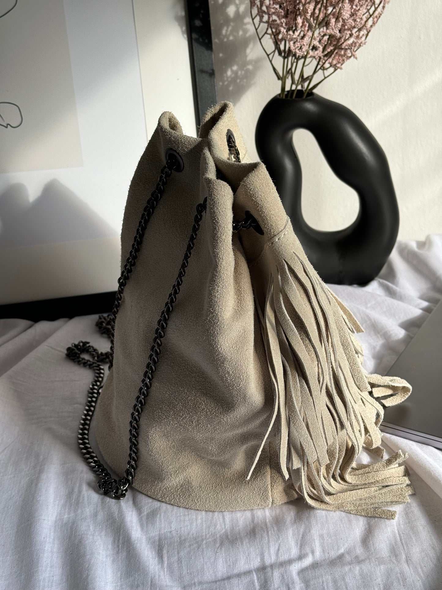 borsa a secchiello in pelle scamosciata