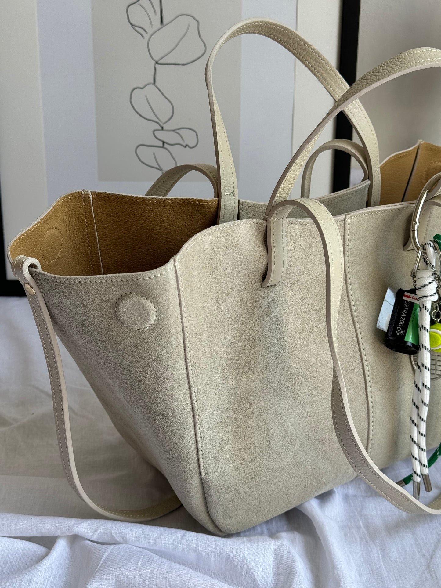 borsa con doppi manici magnetici
