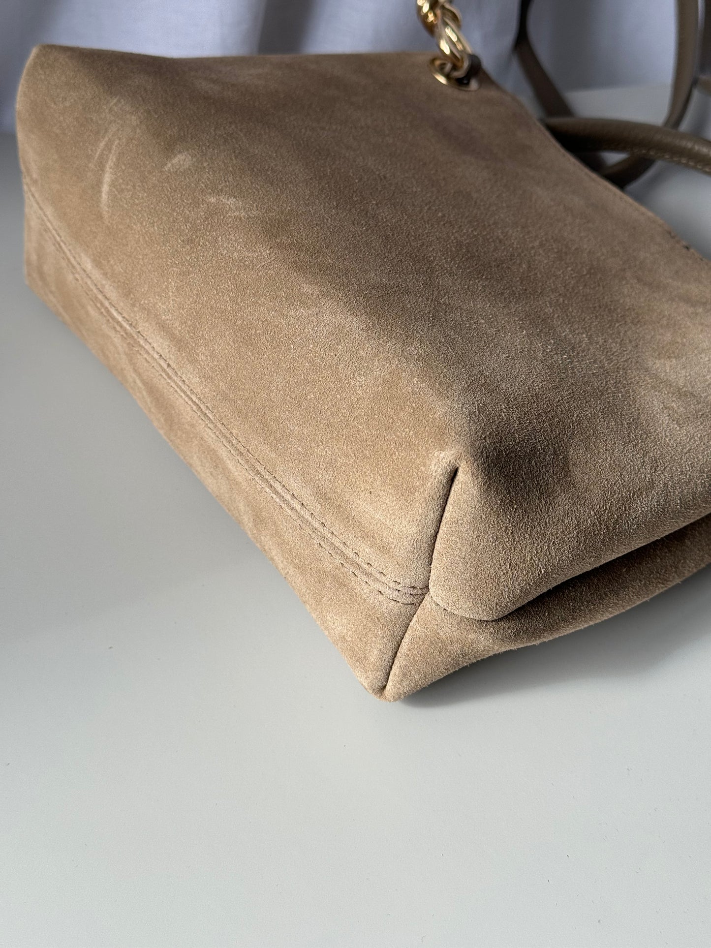 borsa in pelle scamosciata