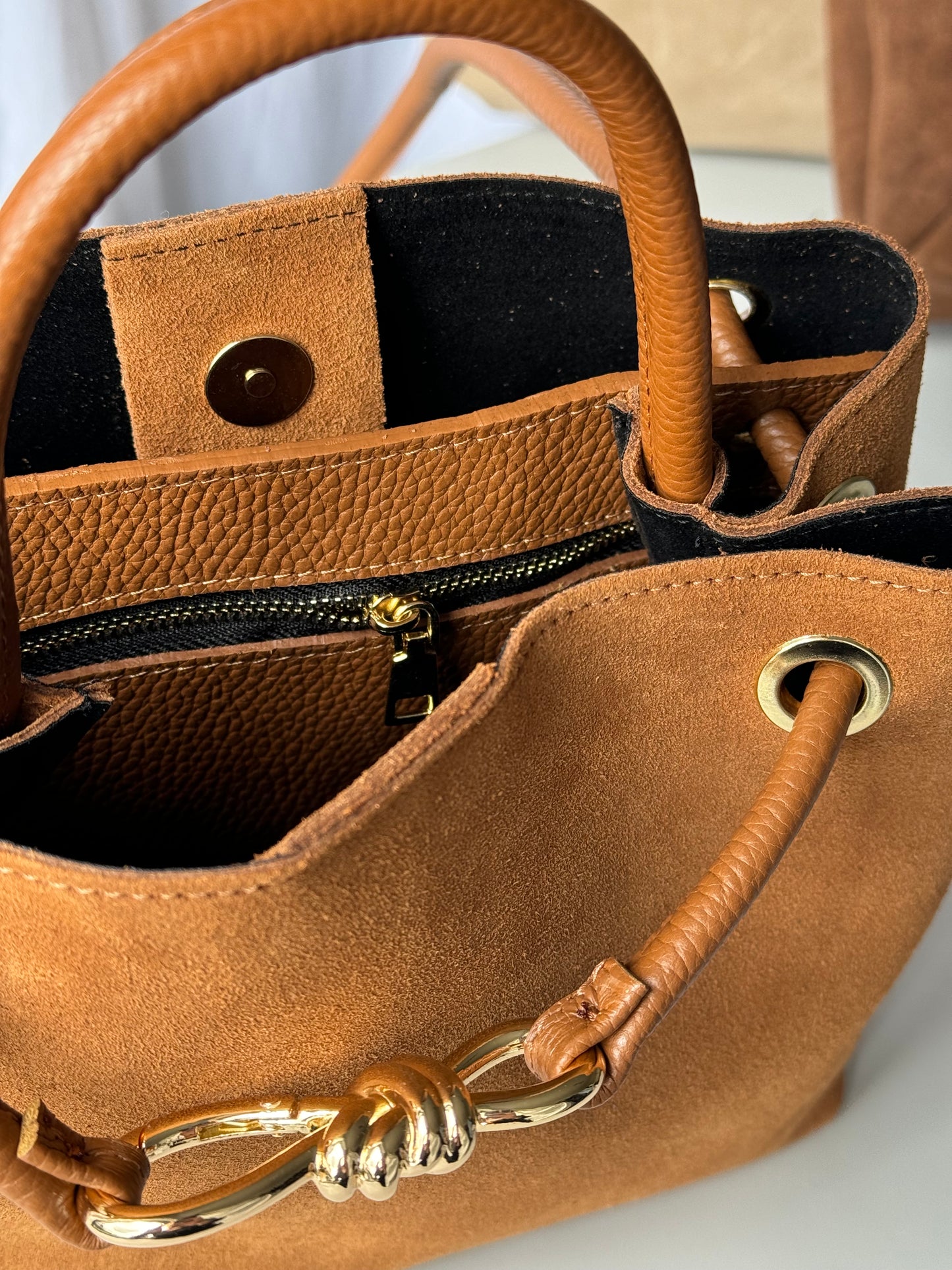 borsa in pelle scamosciata