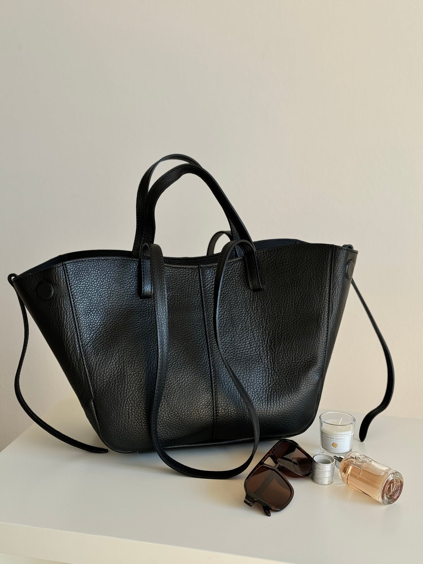 Borsa con doppio manico in pelle