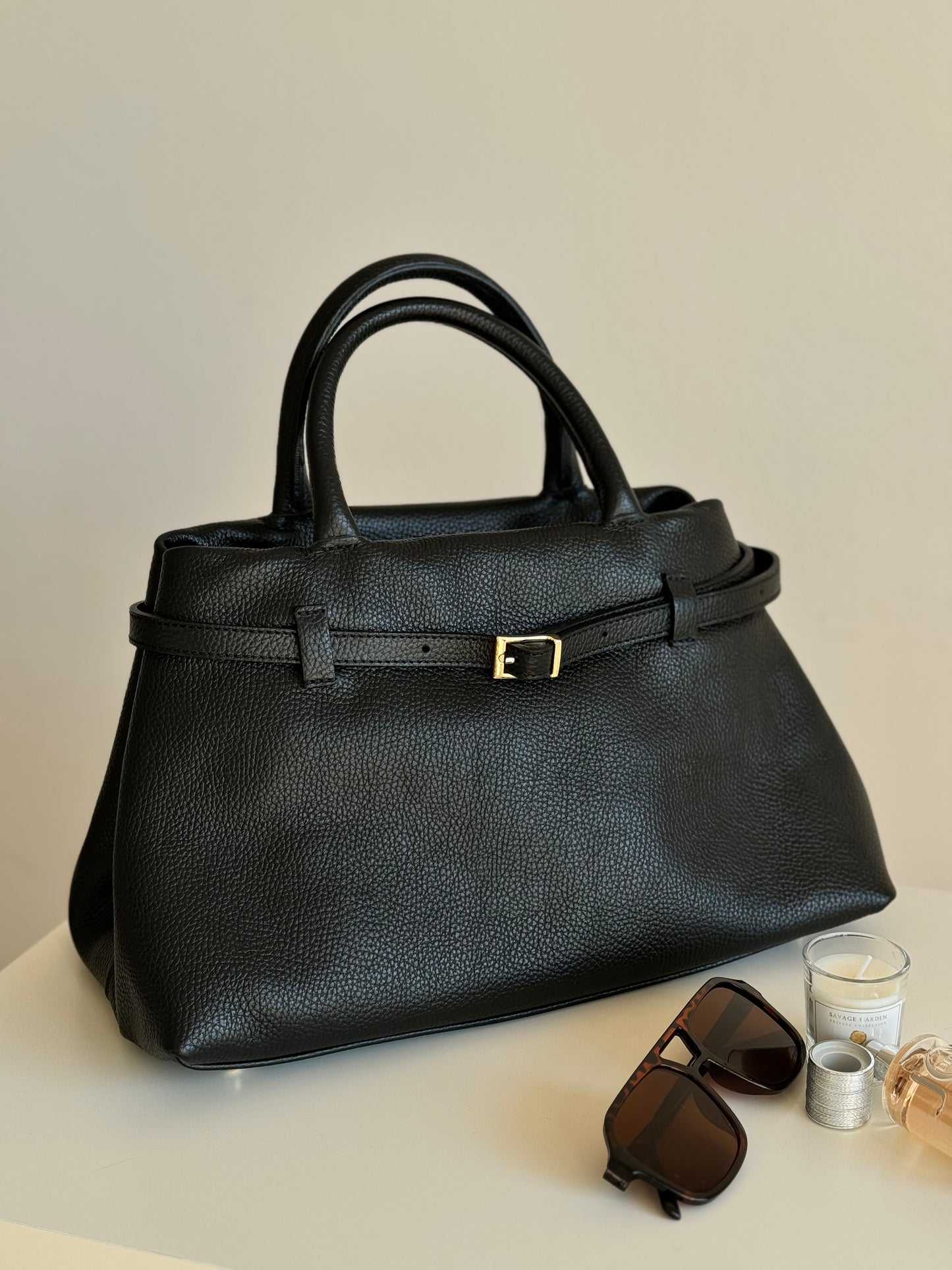 borsa con manico e tracolla