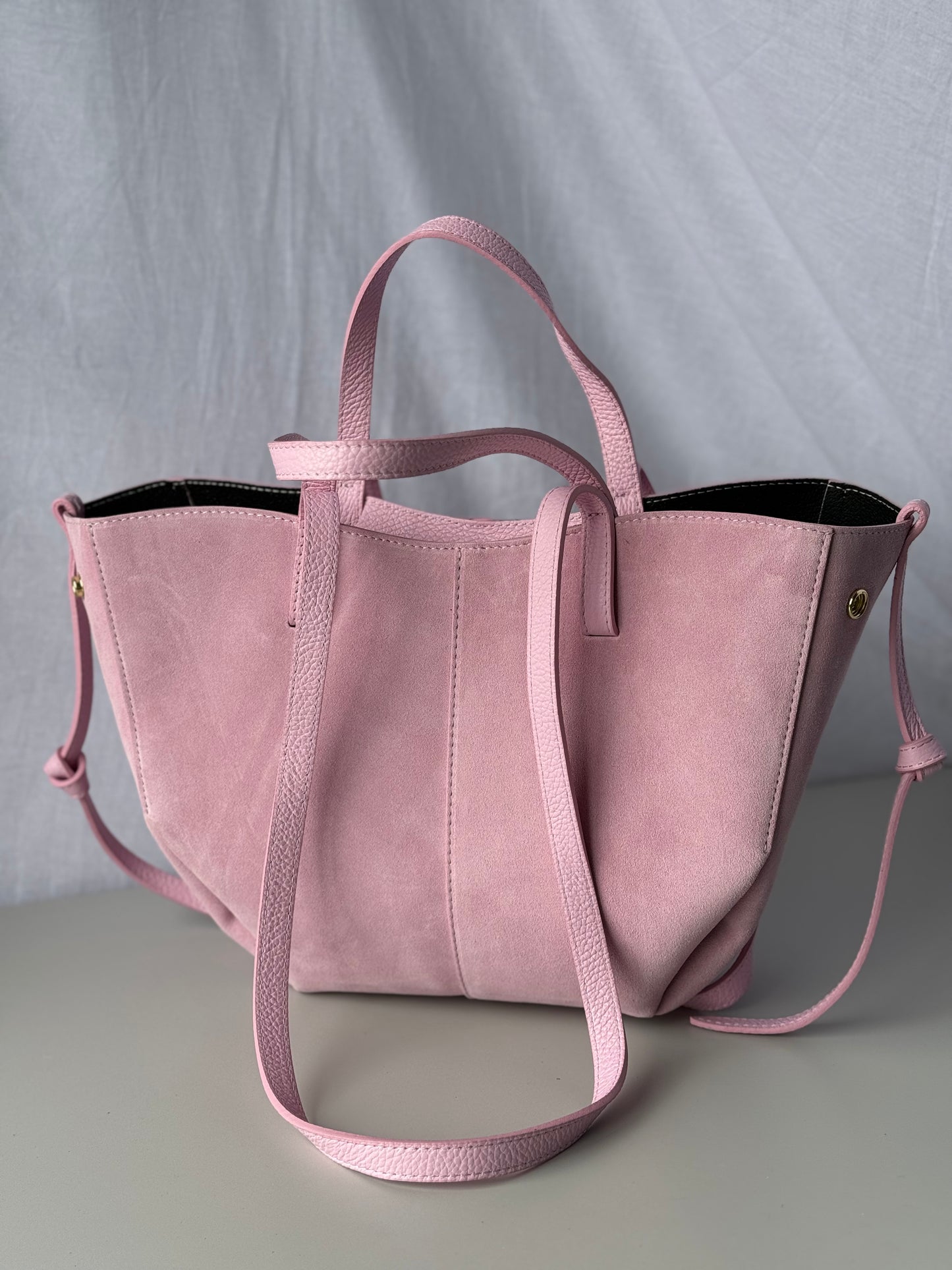 borsa con doppi manici e bottoni