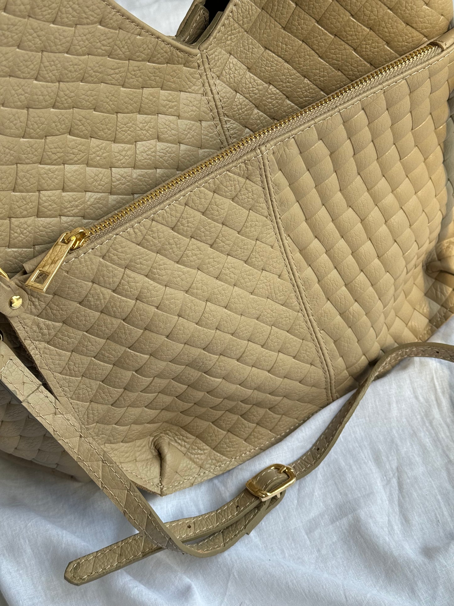 Borsa hobo con pouch in pelle