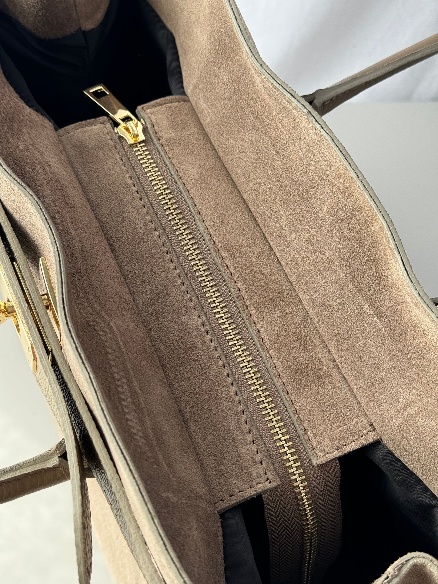 borsa in pelle scamosciata